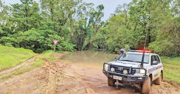 Police warn motorists to stay off roads as more rain threatens Cape