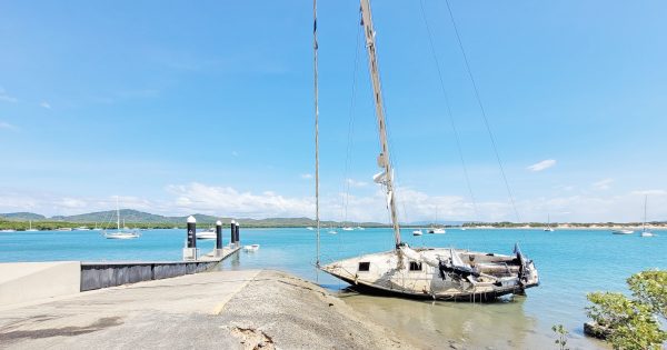 Yacht stuck between river and hard place as government seizes Cooktown vessel