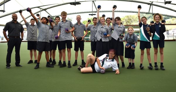 Try out lawn bowls at free Cooktown fun day