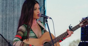 Cooktown singer to perform alongside 'favourite artist of all time'