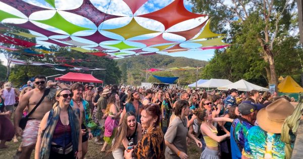 Festival makes triumphant return as revellers flock to Wallaby Creek