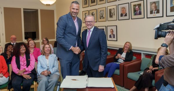 ‘Passionate’ Smith promises Cape communities say in future