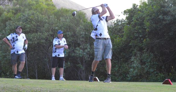 Perkins, Job tame windy Walker Bay course