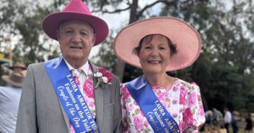 Trackside dust proves no match for Laura race fashion