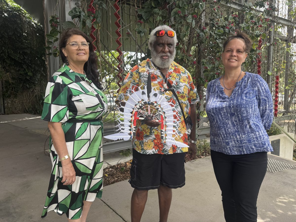 Connie Rovina, Tatipai Barsa and Lisa Michl Ko-manggén