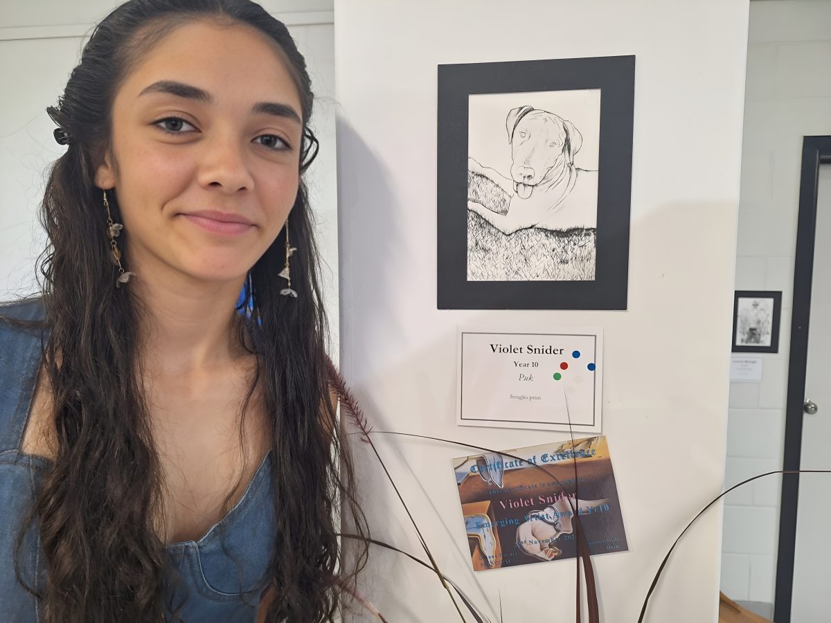 ARTLOUNGE24 Violet Snider