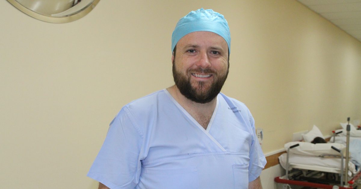 National health award honours former Thursday Island doctor