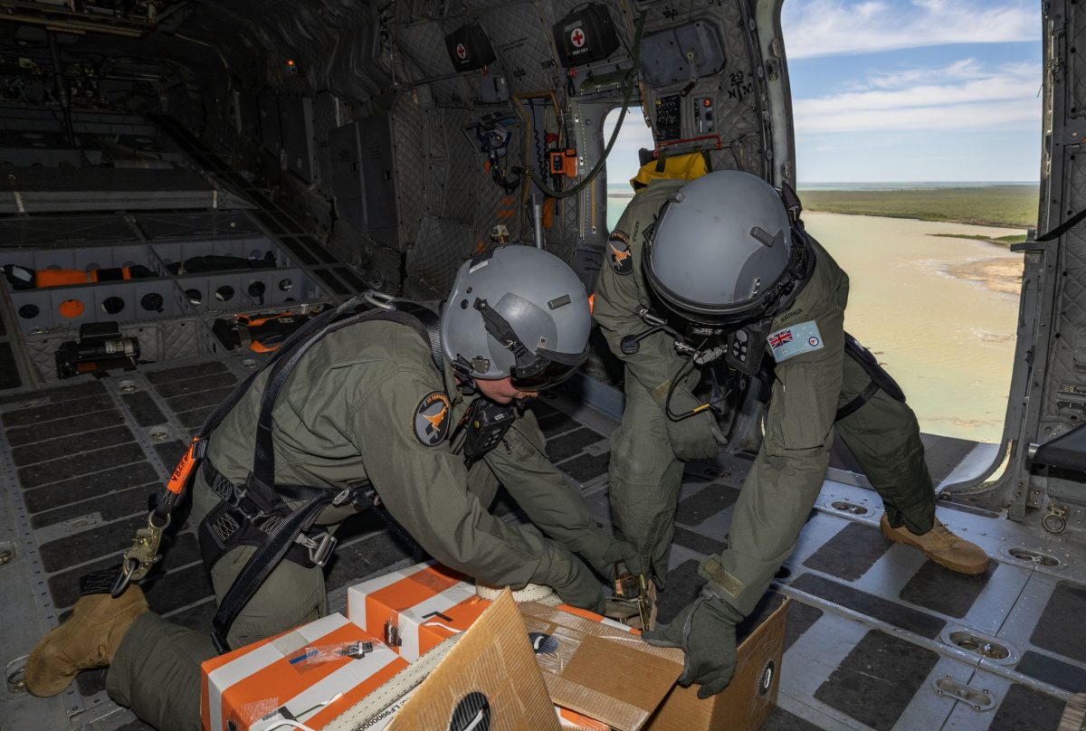 Christmas air drop - Exercise Christmas Hop 2025.