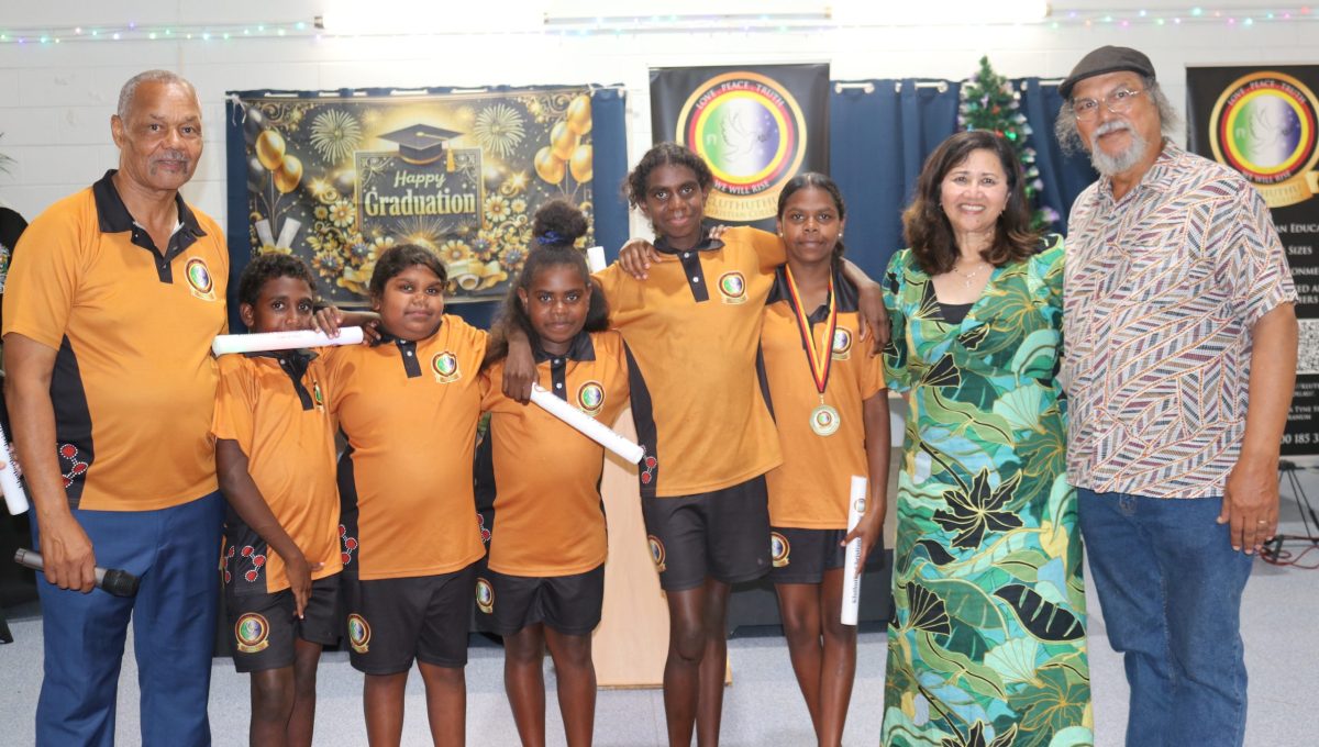 Kluthuthu Christian College Year 6 graduates
