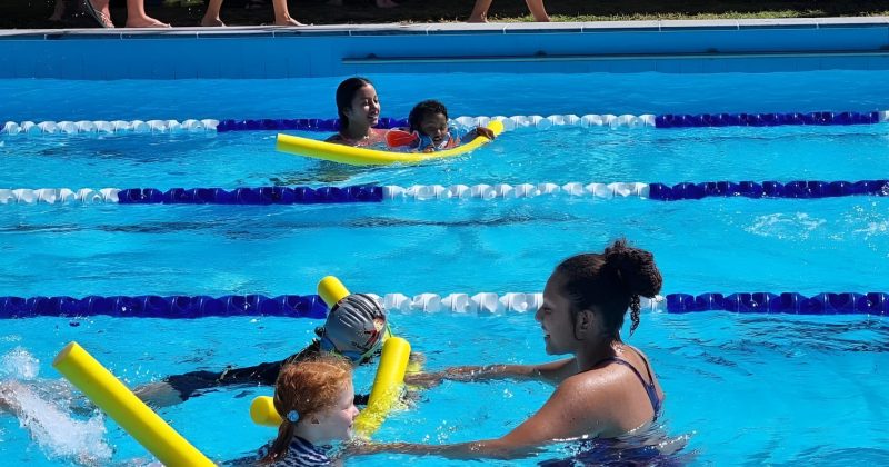 Cooktown swimmers brings splash of happiness to sick kids